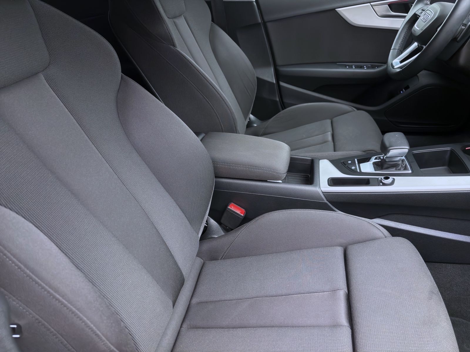 Audi A4 - Bild 17