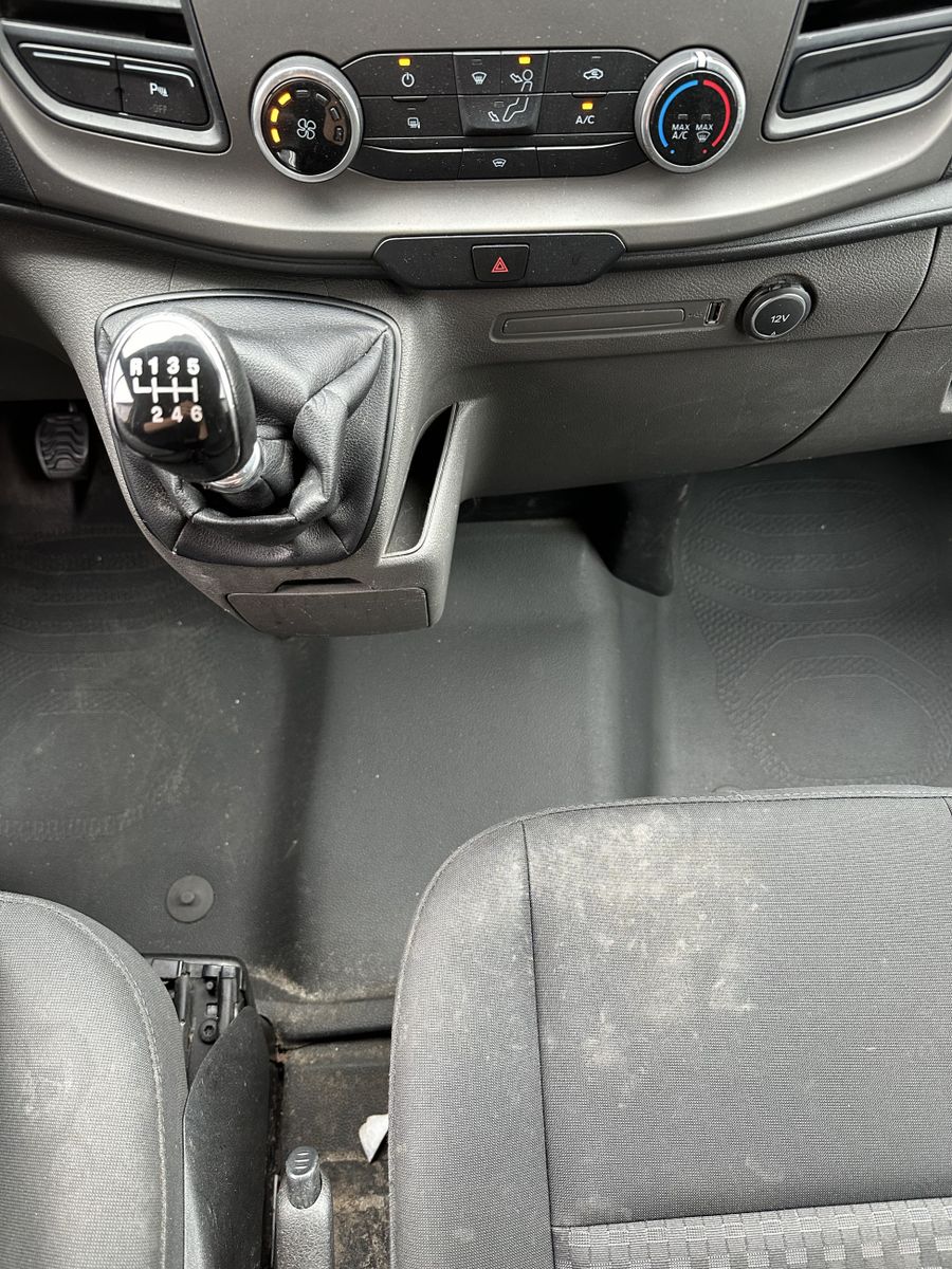 Fahrzeugabbildung Ford Transit Custom 320 L2 TEMPOMAT+SORTIMO+1HD+PP