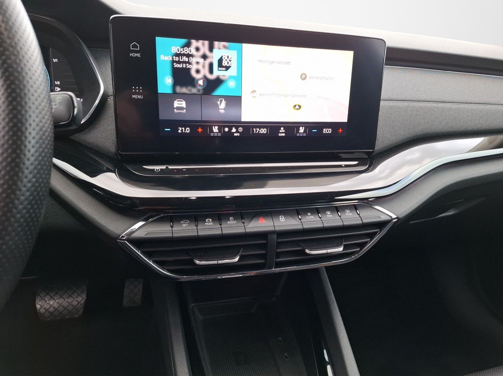 SKODA Octavia Combi 1.4 TSI iV First Edition DSG / E-S - Image 13