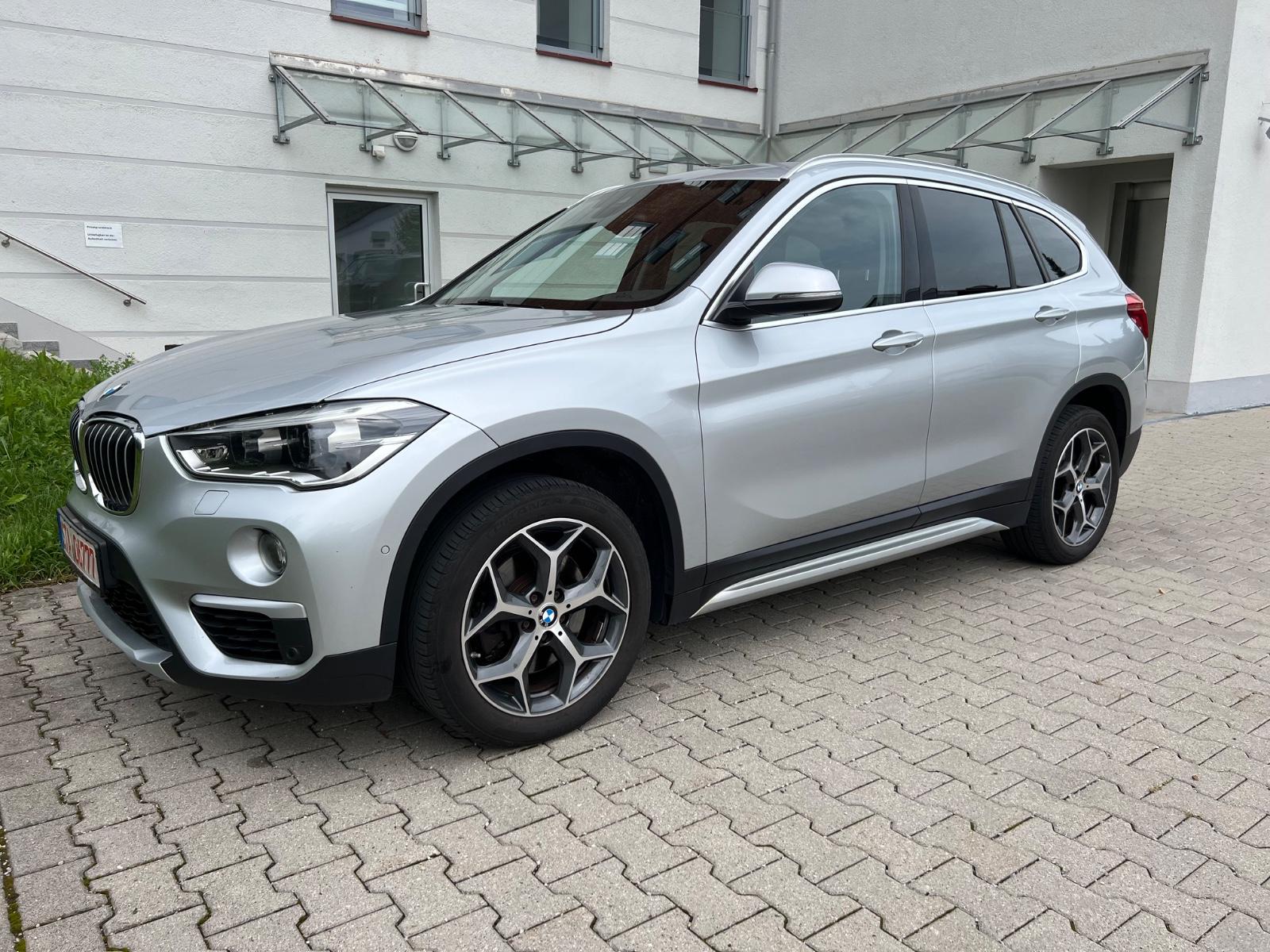BMW X1 xDrive 20d AUT LEDER LED PDC vo+hi TÜV8/27