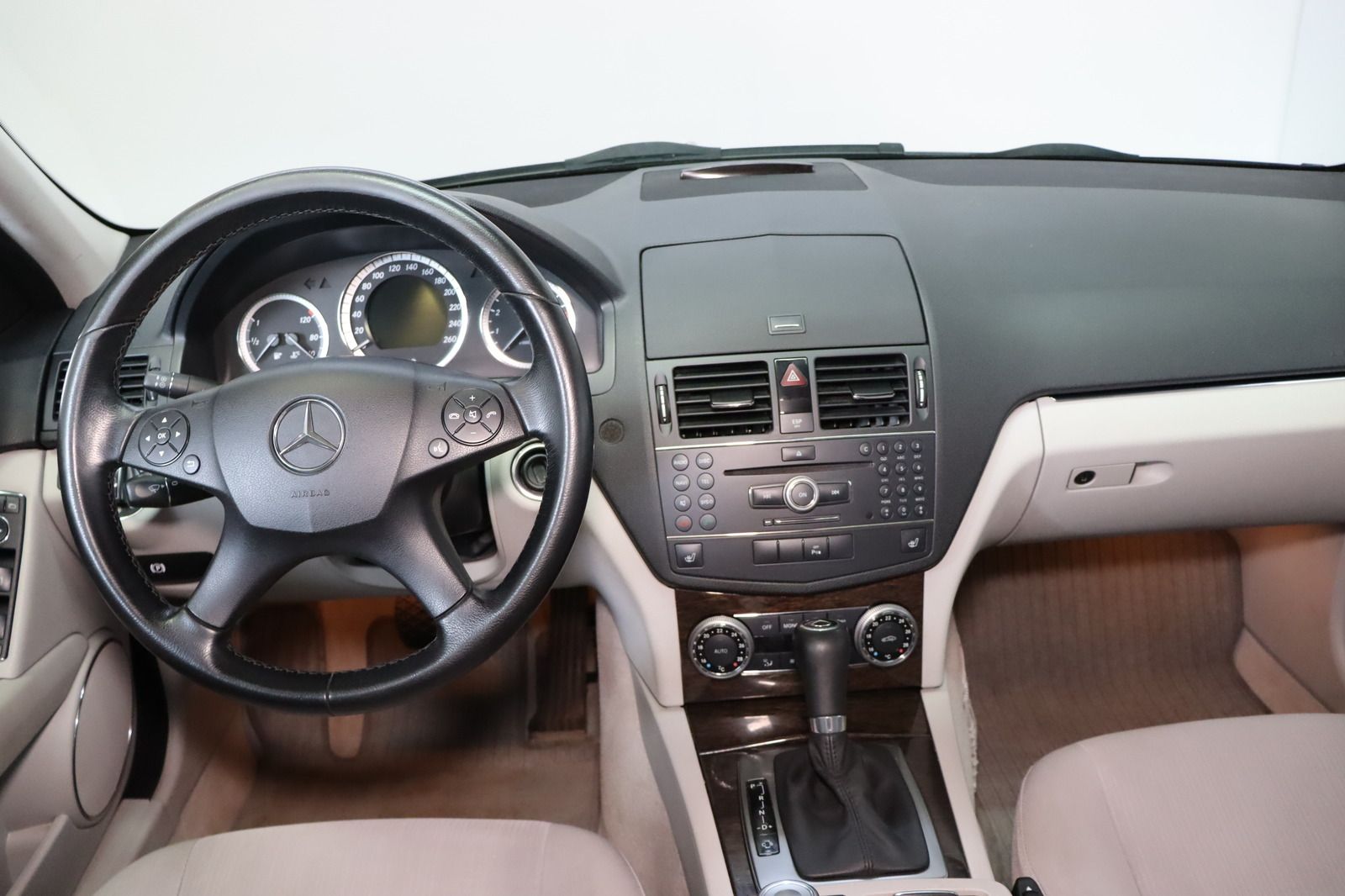 Fahrzeugabbildung Mercedes-Benz C 280 T ELEGANCE * Klimaauto. * Comand * Memory