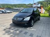 Mercedes-Benz B 170 B -Klasse B 170 - Mercedes-Benz B 170 mit Benzin-Antrieb: Navigationssystem, Limousine