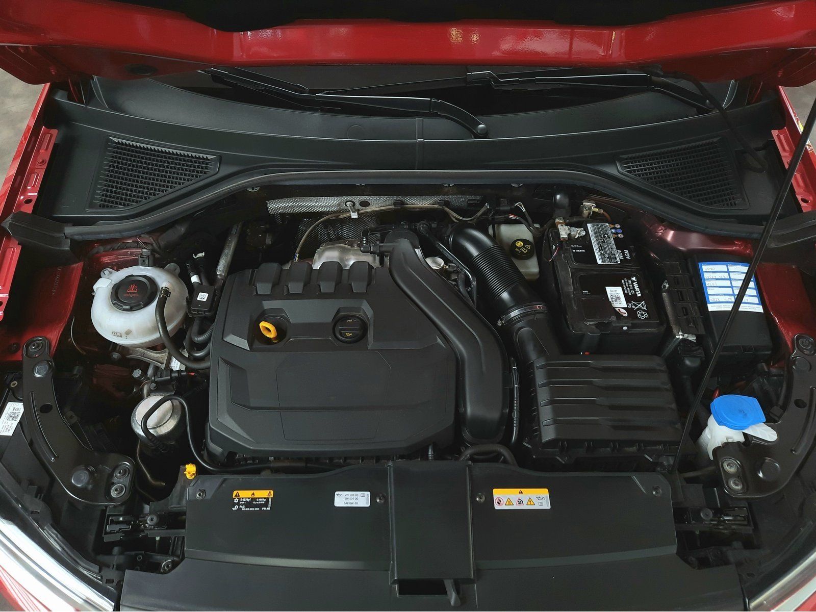 Fahrzeugabbildung Volkswagen T-Roc Cabrio R-Line TSI *AHK*Navi*PDC*ACC*LED*