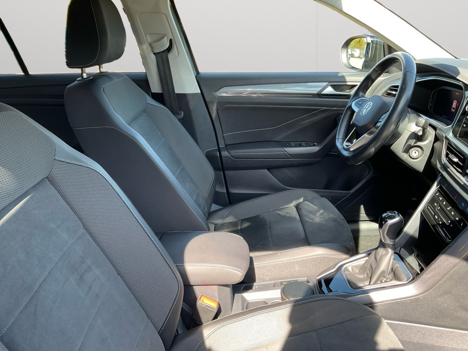 Volkswagen T-Roc - Bild 15