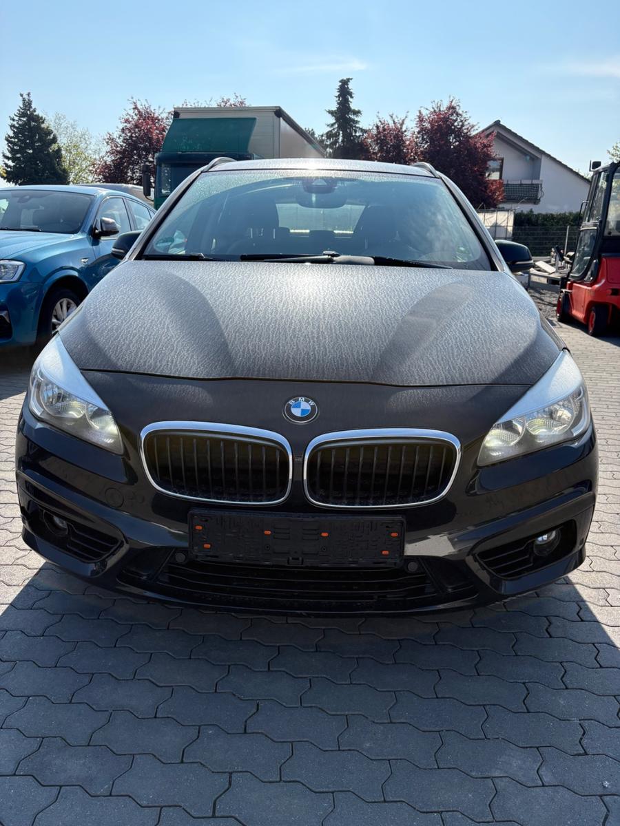 BMW 2 Active Tourer 218 i*Automatik*Sportline*