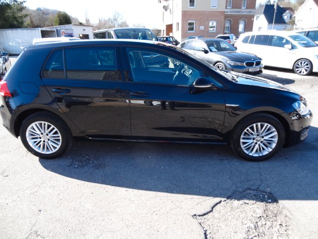 Fahrzeugabbildung Volkswagen Golf VII Lim. Cup BMT/Klima/SitzH/