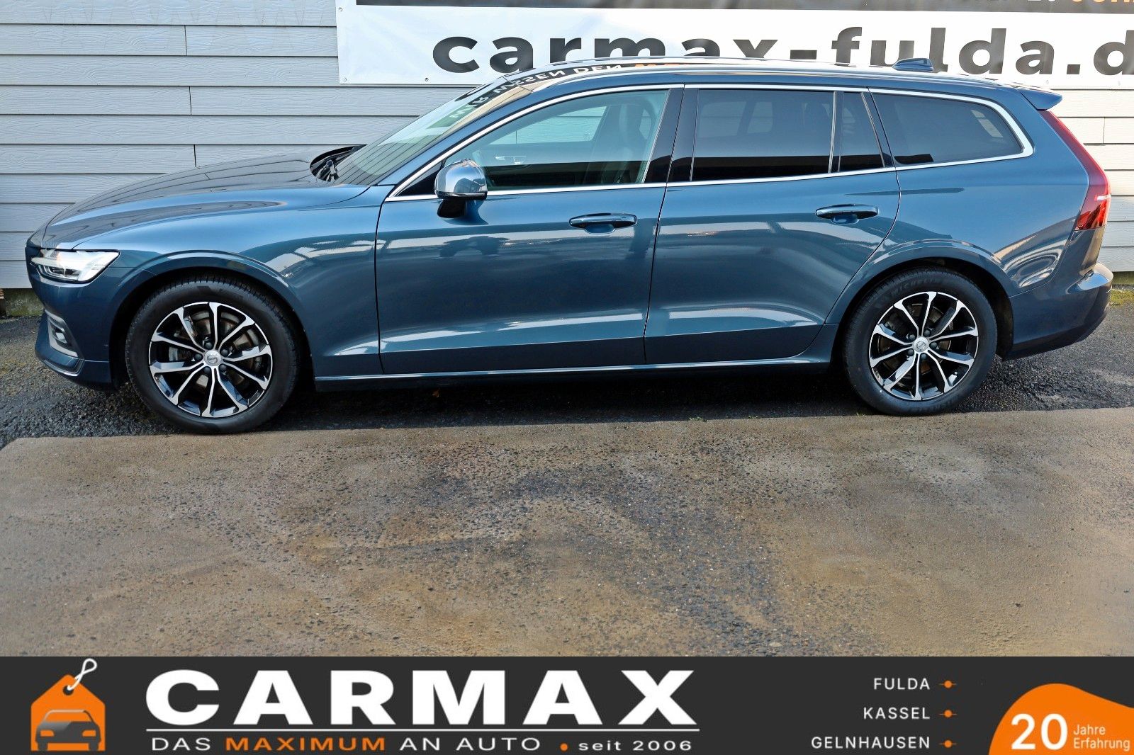 Fahrzeugabbildung Volvo V60 Momentum Pro,T.Leder,Navi,LED,SH,Kamera,DAB