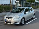 Toyota Auris Benzin 1.6 - Toyota Auris in Mönchengladbach