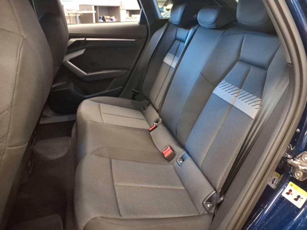 Audi A3 Sportback 35 TFSI AHK R-Cam LM18 inkl. WR Nav, миниатюра 6