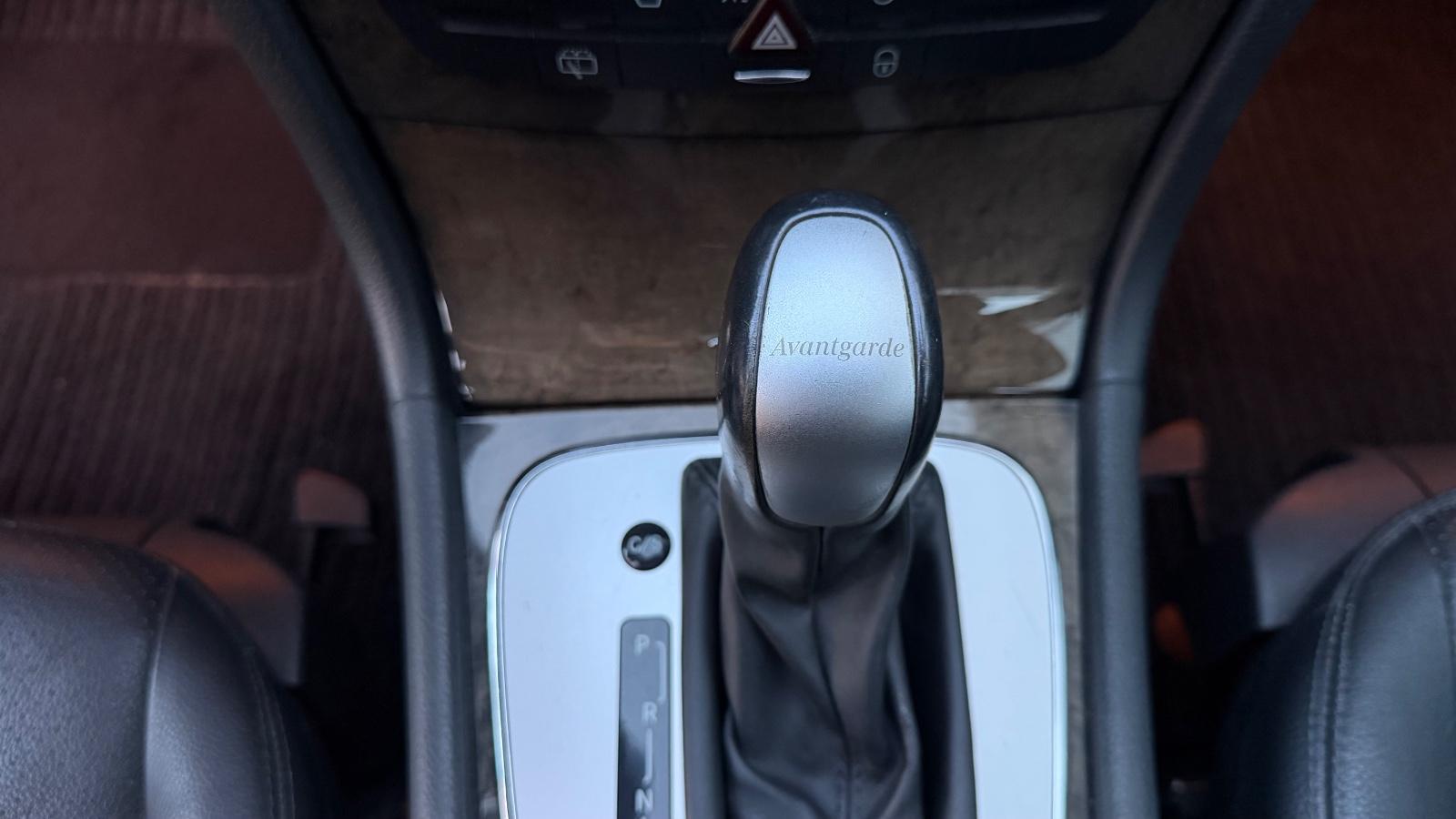 Mercedes-Benz E280 2005 — photo 24