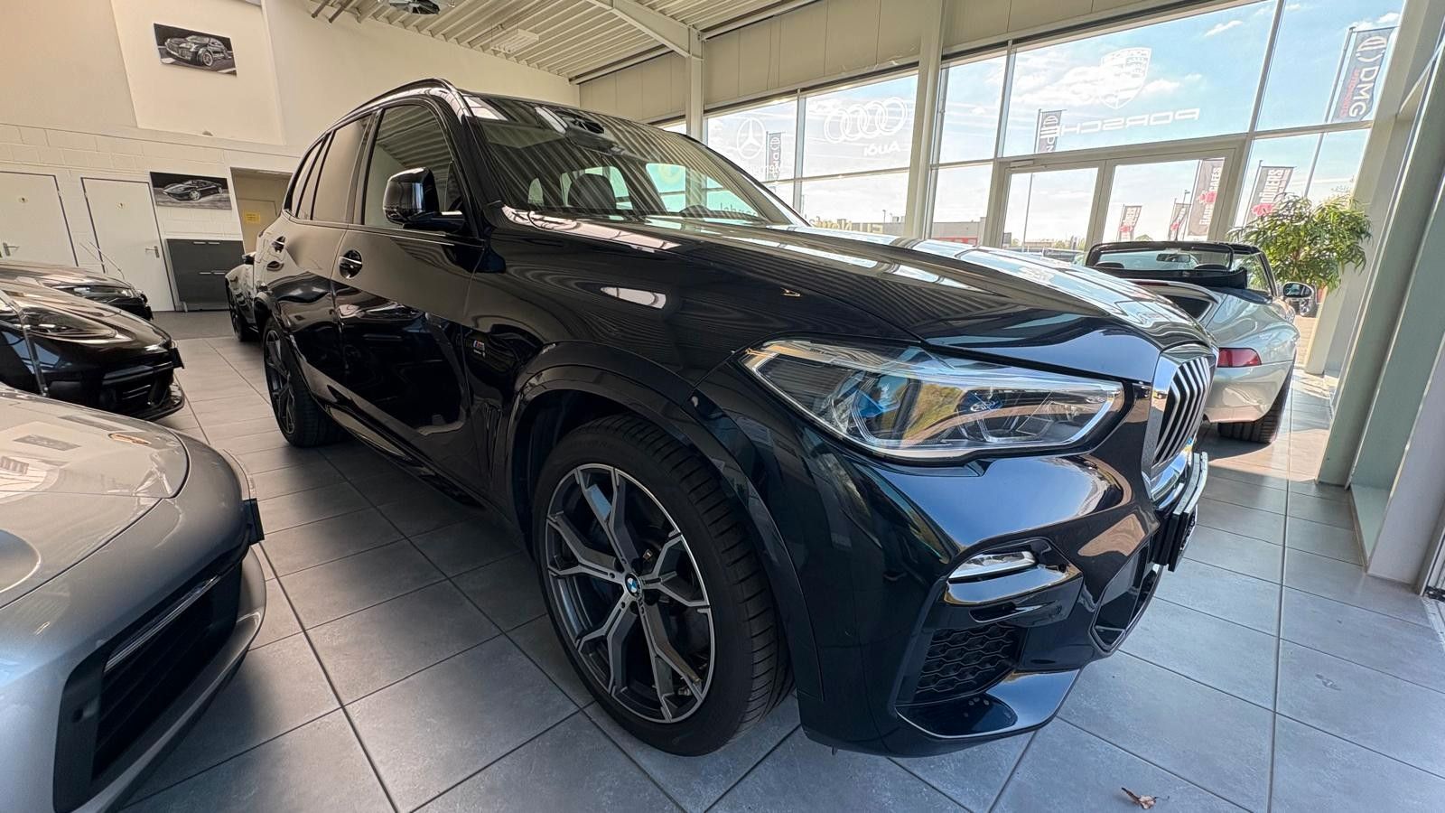 Fahrzeugabbildung BMW X5 xDrive 40 i M Sport,luft,pano,hud,soft close,