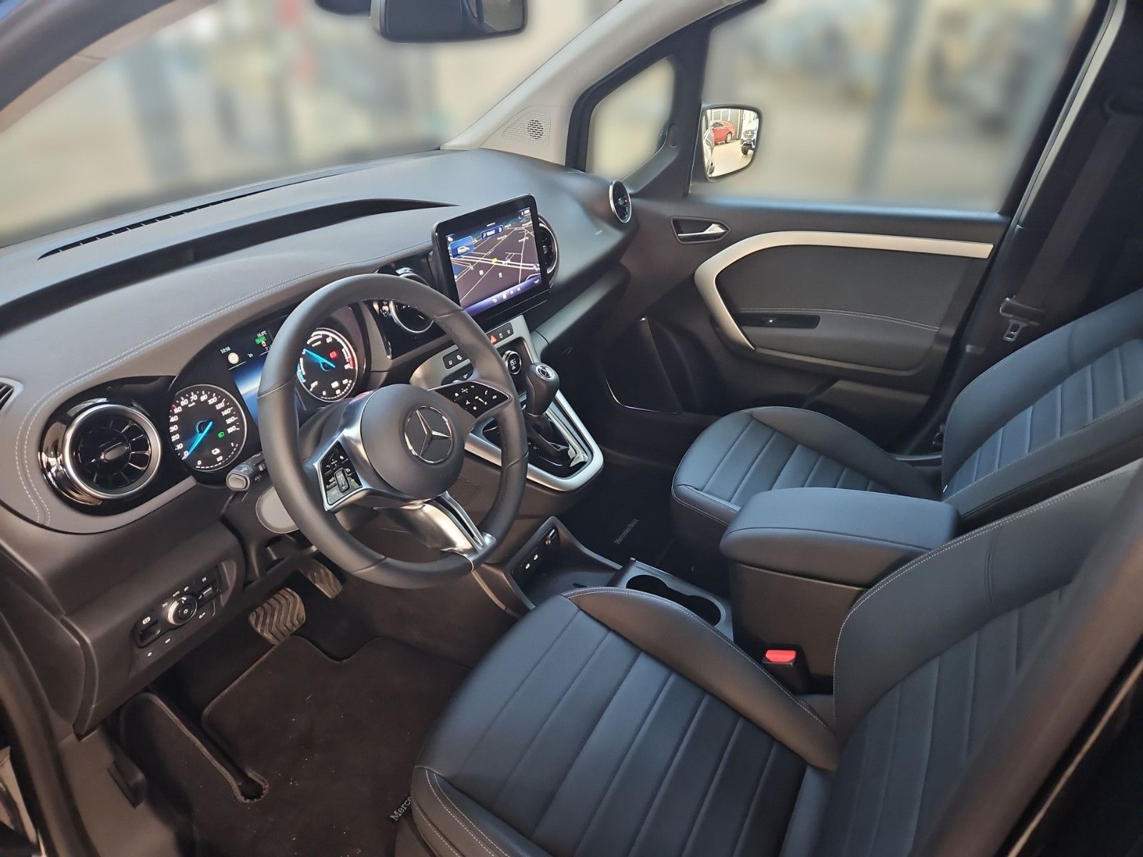 Fahrzeugabbildung Mercedes-Benz 200 Progressive LED RFK Nav 9,5"MBUX MOPF