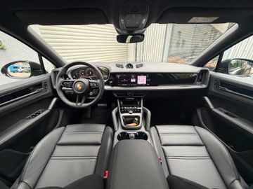 Porsche Cayenne - 8