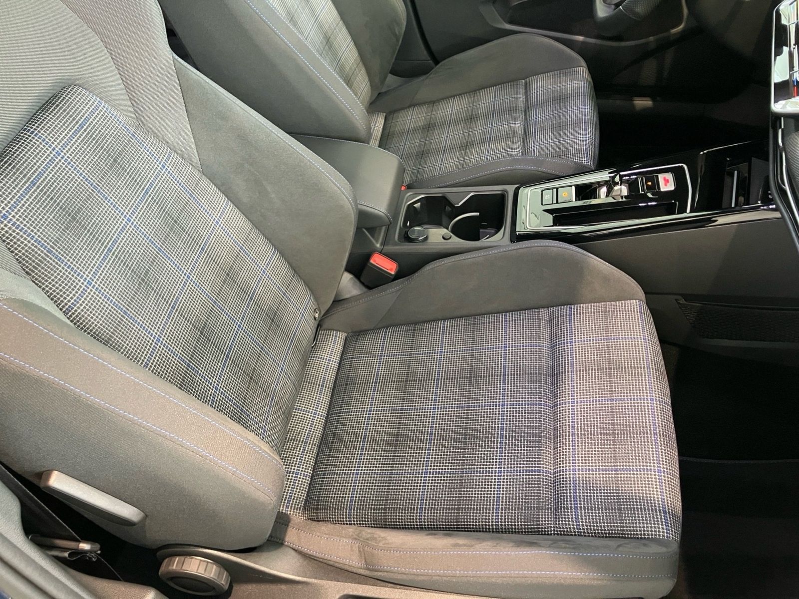 Volkswagen Golf - Bild 10