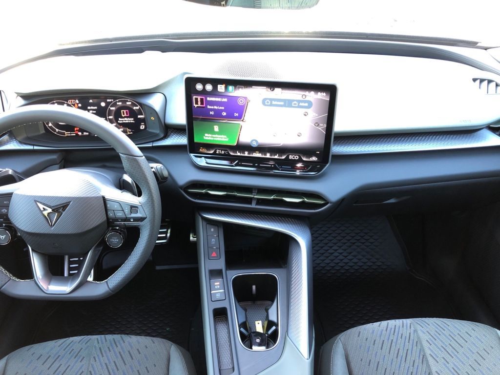 Fahrzeugabbildung CUPRA Terramar 1.5 e-Hybrid DSG Tribe Edition Sondermo