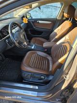 Volkswagen Passat 2.0 TDI DSG  125kW Highline  Vari... - Volkswagen Passat aus 2011: Kombi, Highline