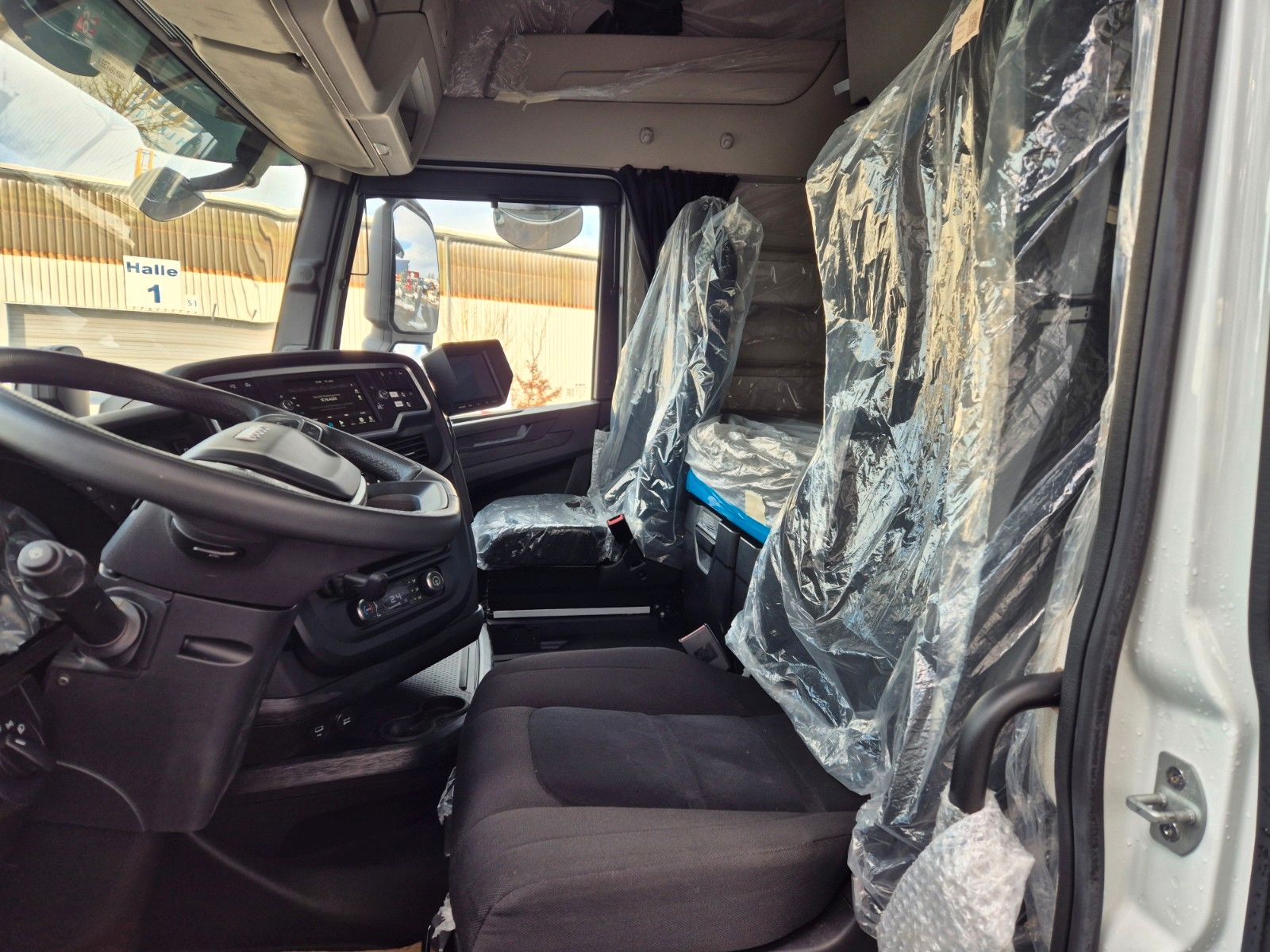 Fahrzeugabbildung Iveco X-Way 530 6x2 Palfinger PK 20.501L TEC3 Navi