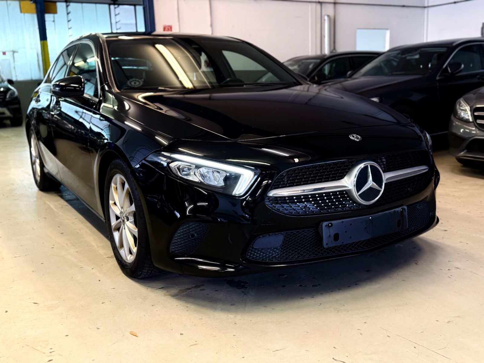 Mercedes-Benz A 180 A A 180 d