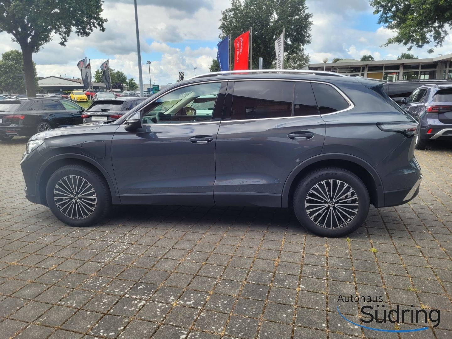 Tiguan Elegance 1,5 eHybrid AHK Navi 360 Kamera