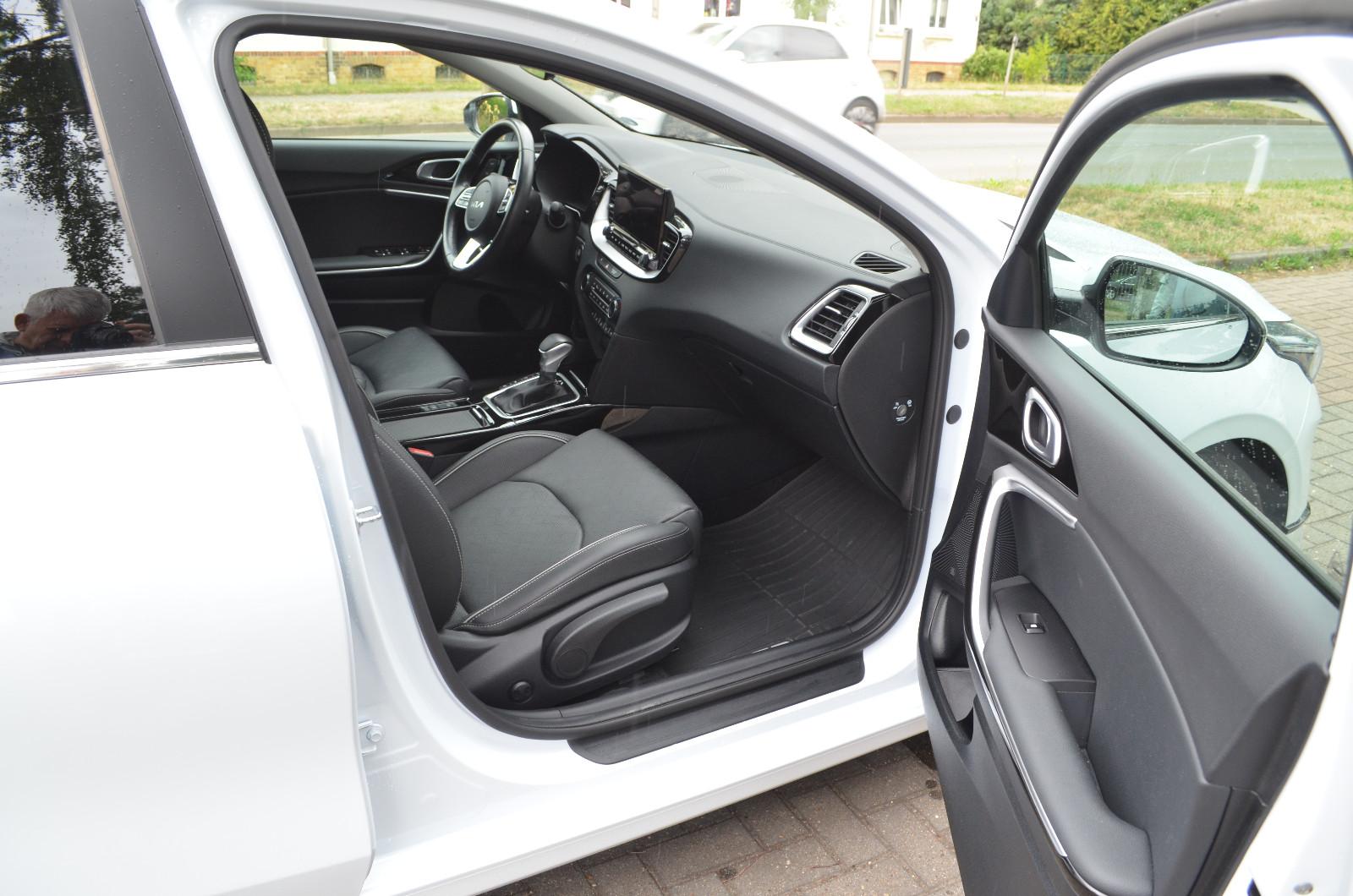 Kia cee'd Sportswagon Platinum Edition Voll !
