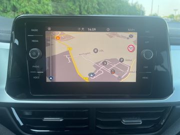 Volkswagen T-Roc 1.0 TSI Life LED-PLUS NAVI PARKLENK ALU