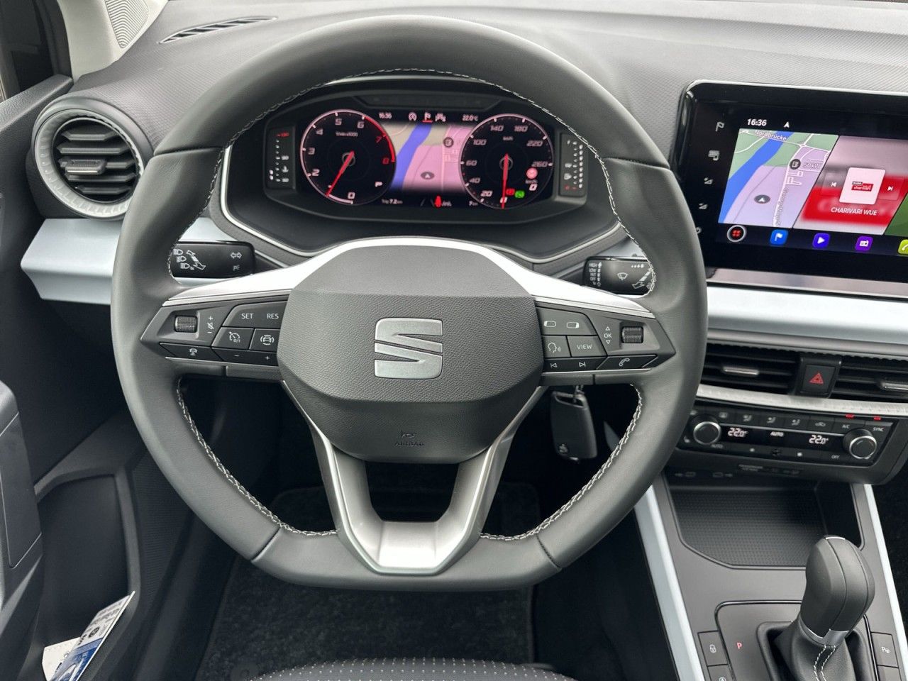 Fahrzeugabbildung SEAT Arona Road Edition 1.0 TSI DSG