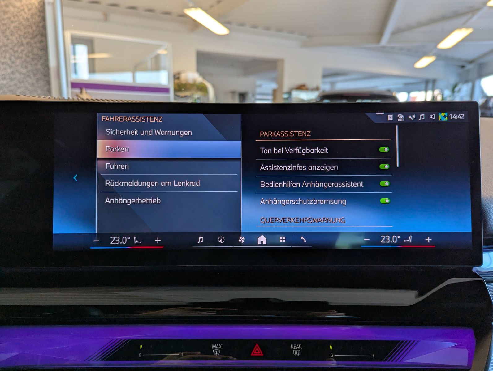 BMW 520 d M-Sport Innov.-Paket H/K LED Pano AHK 360° - Image 35