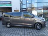 Toyota Proace Verso 2.0D Executive Lang PANO/STHZ/E-TÜR - Toyota Proace (Verso) in Berlin