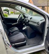 Mazda 2 1.5 MZR Center-Line Autom. Center-Line - Mazda Gebrauchtwagen von 2011