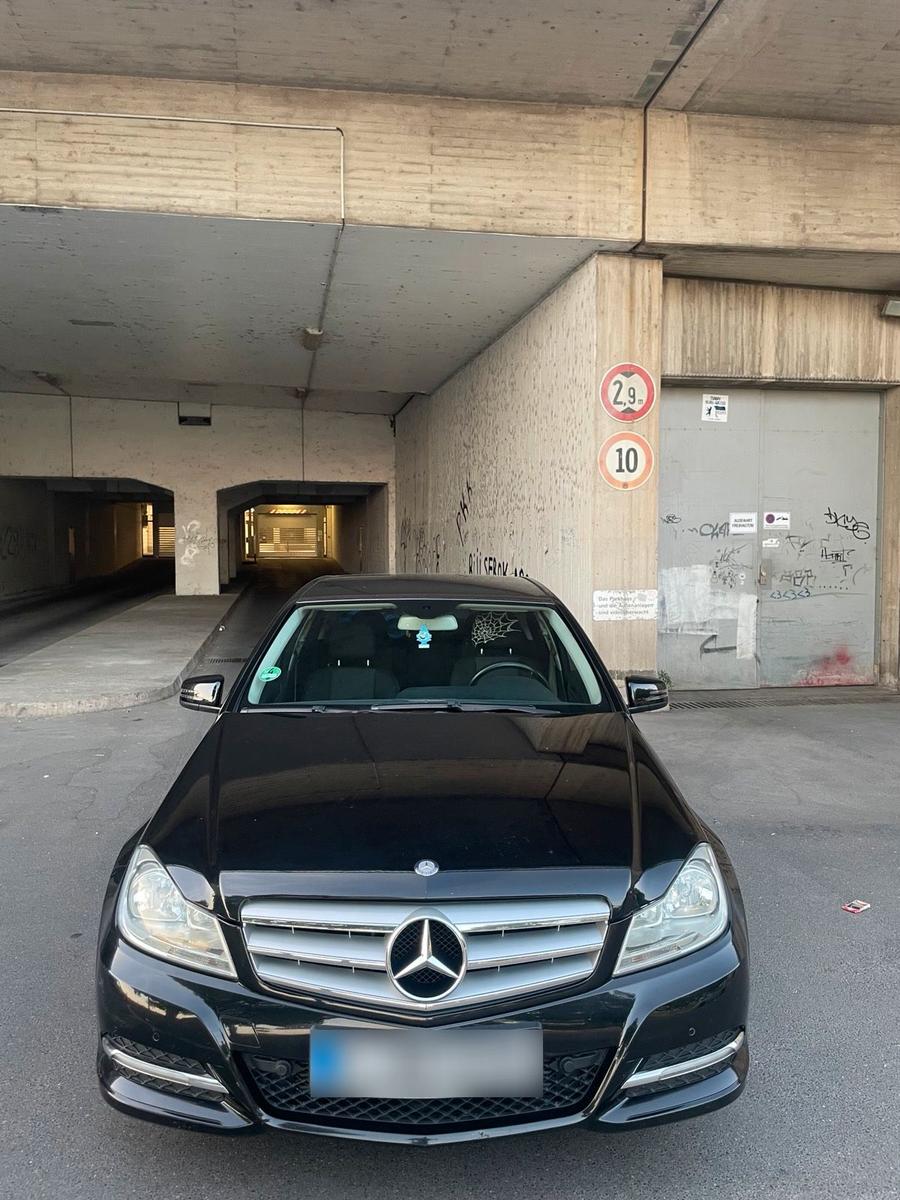 Mercedes-Benz C 180