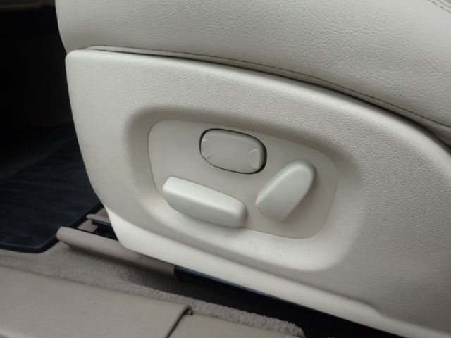 Fahrzeugabbildung Jaguar XJ 3.5 V8 Luftfederung AD Navi Memory Sitze Xeno