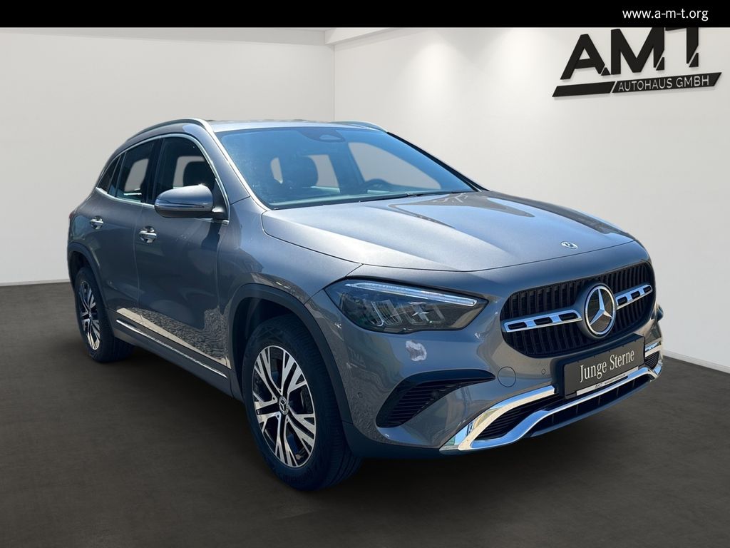 MERCEDES-BENZ GLA 200