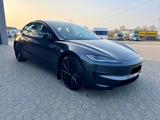 Tesla Model 3 Allradantrieb mit Dualmotor Performa... - Tesla Model 3 in Düsseldorf