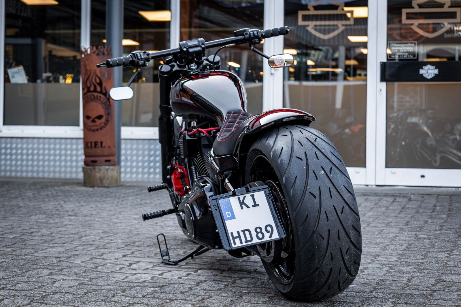 Fahrzeugabbildung Harley-Davidson FXBRS BREAKOUT 114 cui Kesstech - Airride-
