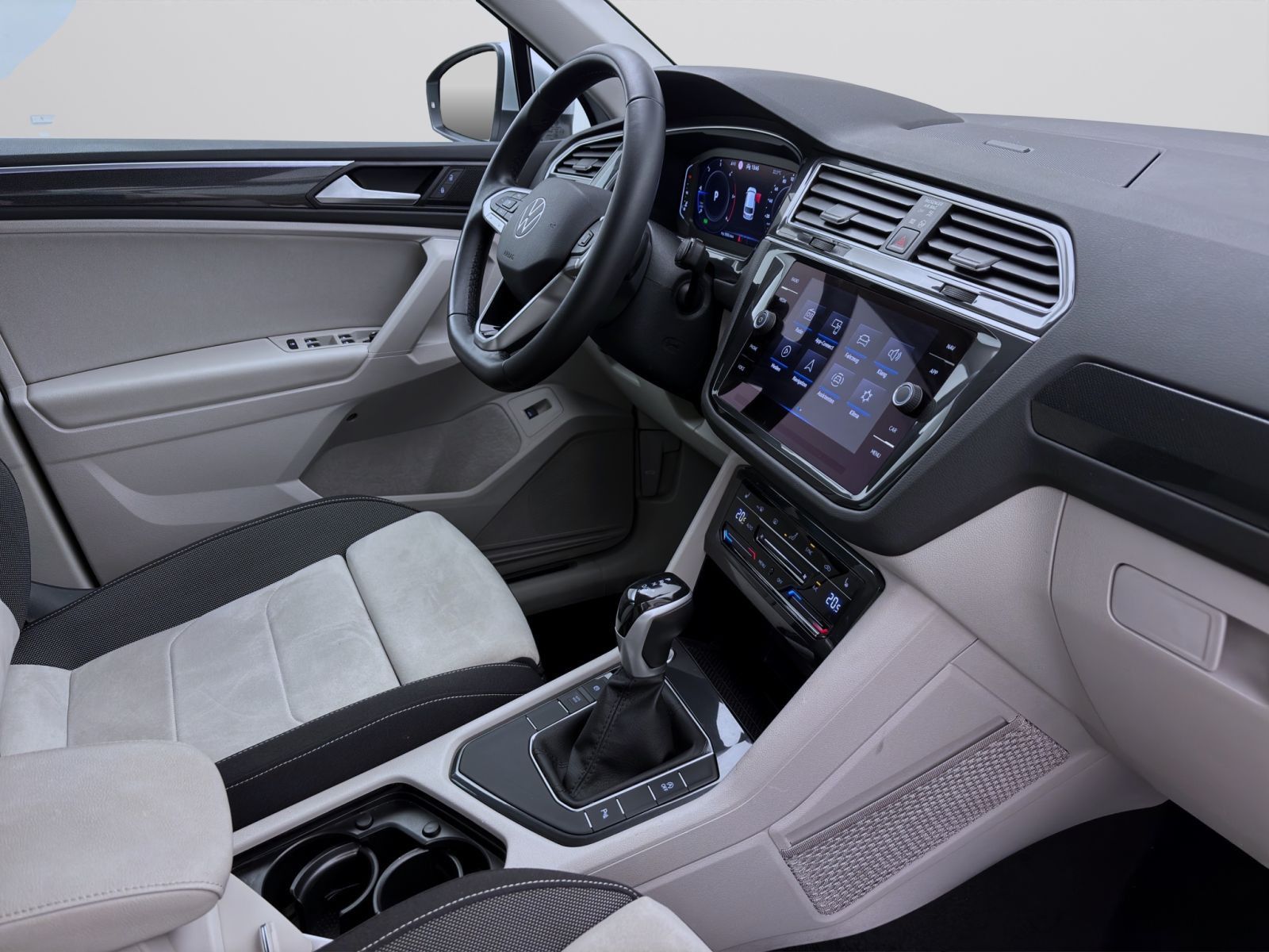 Volkswagen Tiguan - Bild 18