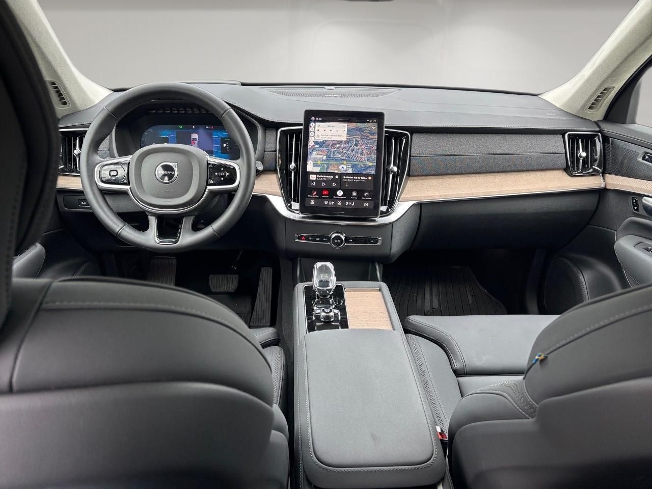 Fahrzeugabbildung Volvo XC90 T8 AWD Ultra Dark Plug-In Hybrid
