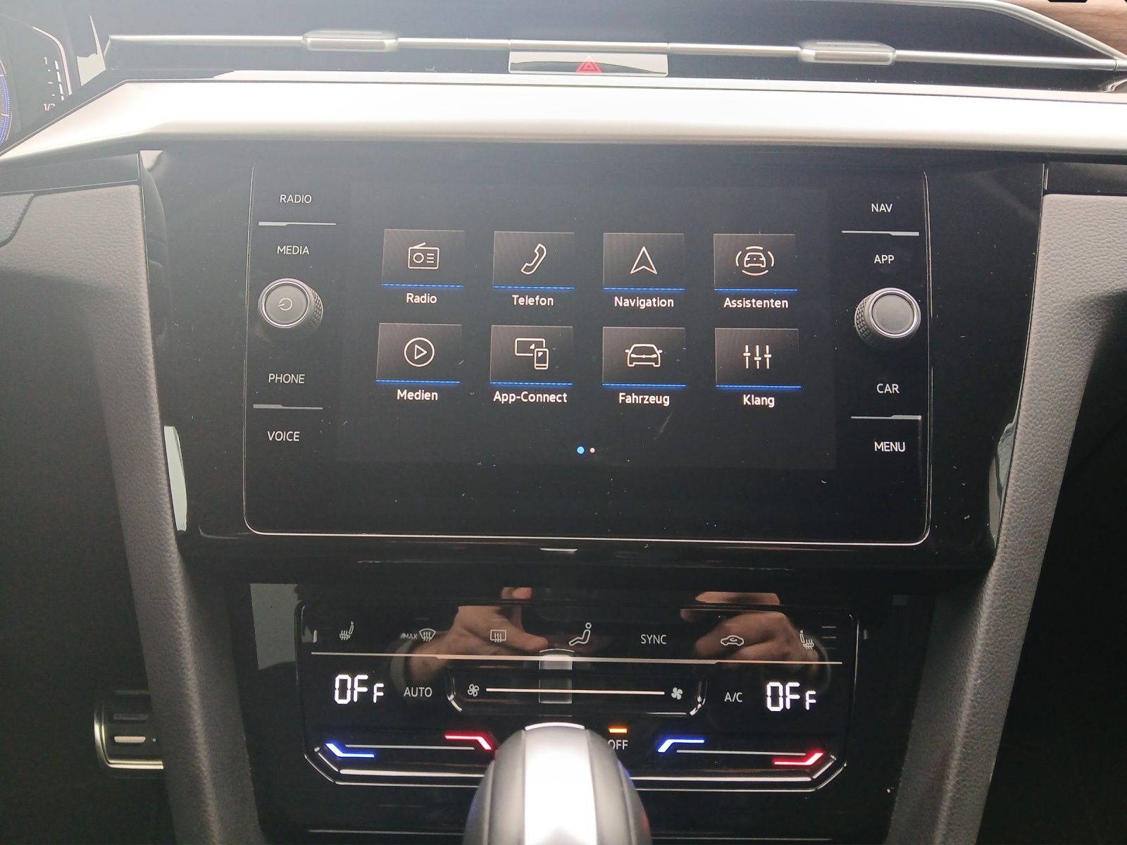 Fahrzeugabbildung Volkswagen Arteon SB TDI Elegance Keyless AHK Kamera ACC