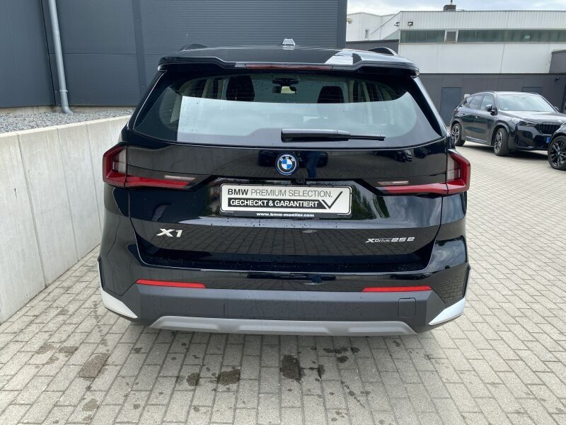 BMW X1 xDrive25e DKG LED+/HUD/K-ZUG/CAM/SH foto 14
