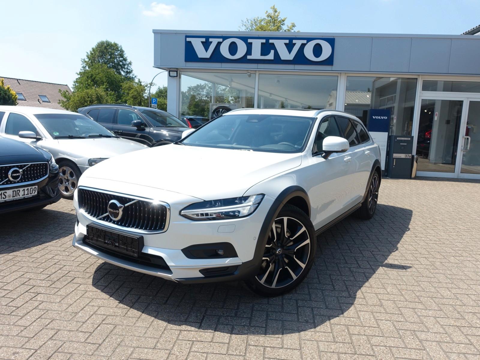 Volvo V90 Cross Country Ultimate B5 AWD/360°/Pano/B&W