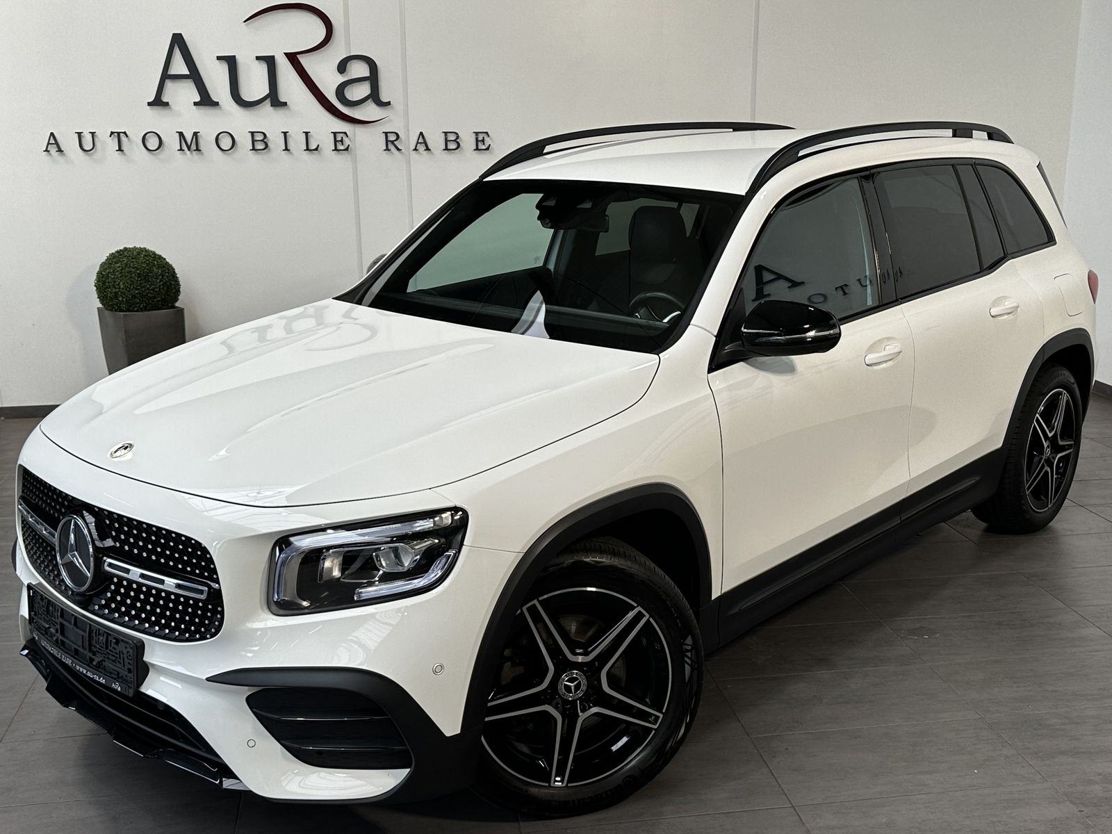 Fahrzeugabbildung Mercedes-Benz GLB 200d AMG-Line NAV+LED+AHK+KAM+WIDE+19ZO+1HD