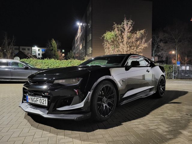 Chevrolet Camaro full black zl1 body kit