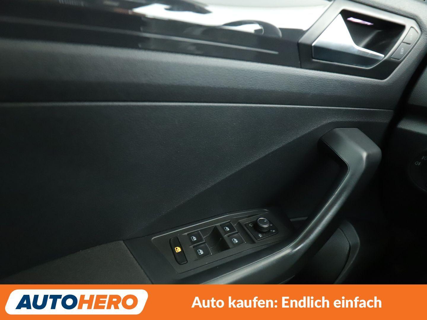 Volkswagen T-Roc 1.5 TSI ACT Sport Aut.*LED*ACC*CAM*PDC*