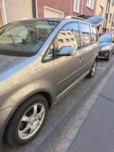 Volkswagen VW Touran 1.9 TDI Automatik, 7-Sitzer  Zu... - Volkswagen Touran mit Diesel-Antrieb: Kleinbus, Automatik, 1.9