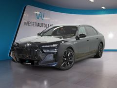 Fahrzeugabbildung BMW i7 M70 xDrive EXECUTiVE THEATRE B&W DIAMOND SKY