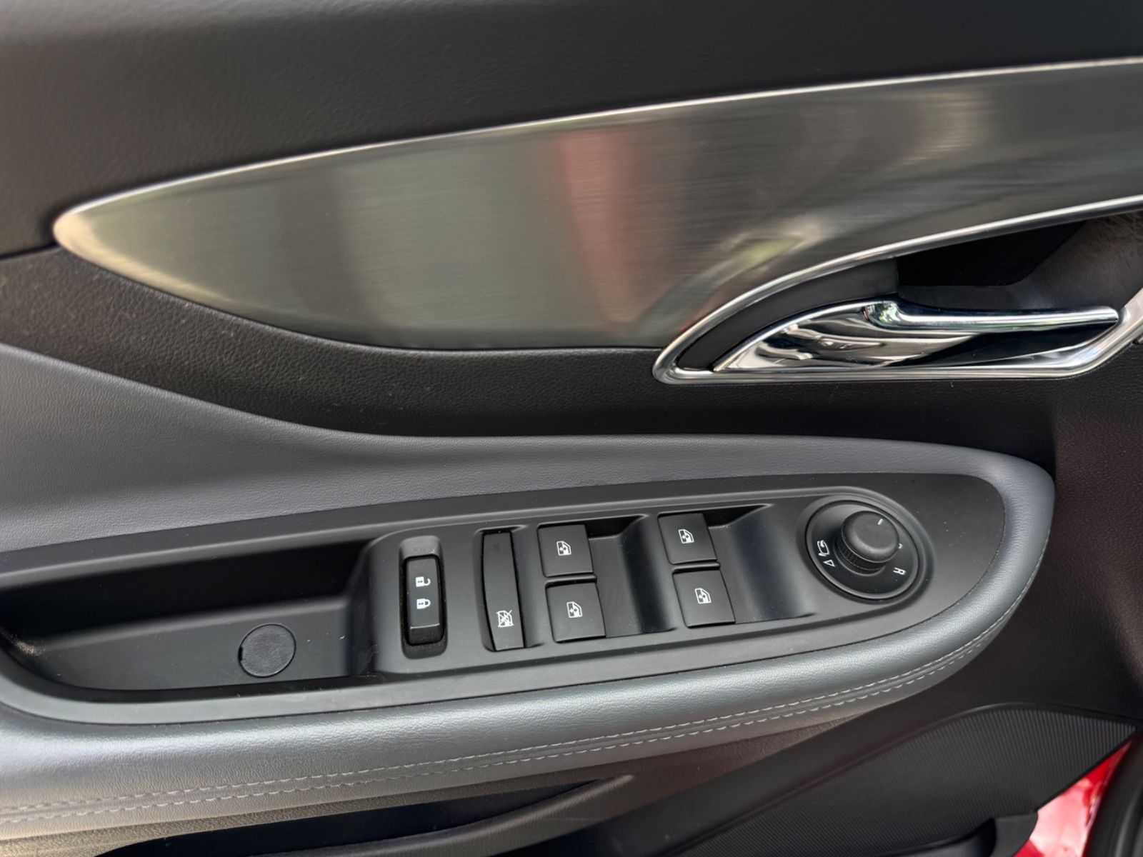 Fahrzeugabbildung Opel Mokka Color Innovation ecoFlex*Xenon*Leder*8Fach