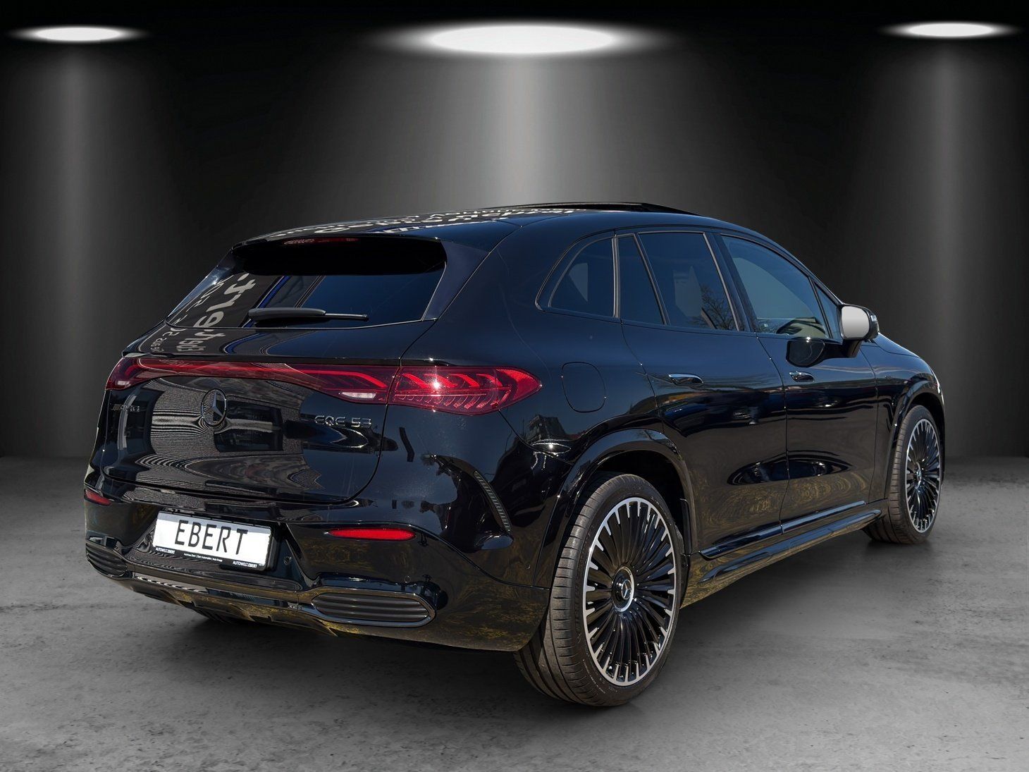 Fahrzeugabbildung Mercedes-Benz EQE 53 AMG Premium DYNAMIC+ Keramik DISTRO Hyper