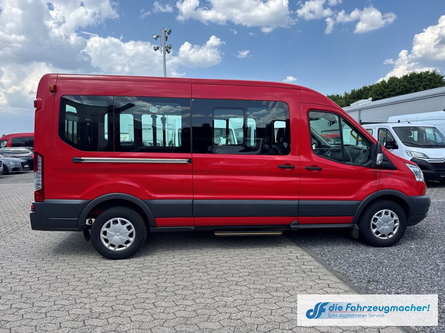 Fahrzeugabbildung Ford Transit Kombi 350 L3 Trend 2.2 TDCi DPF *7200 *K