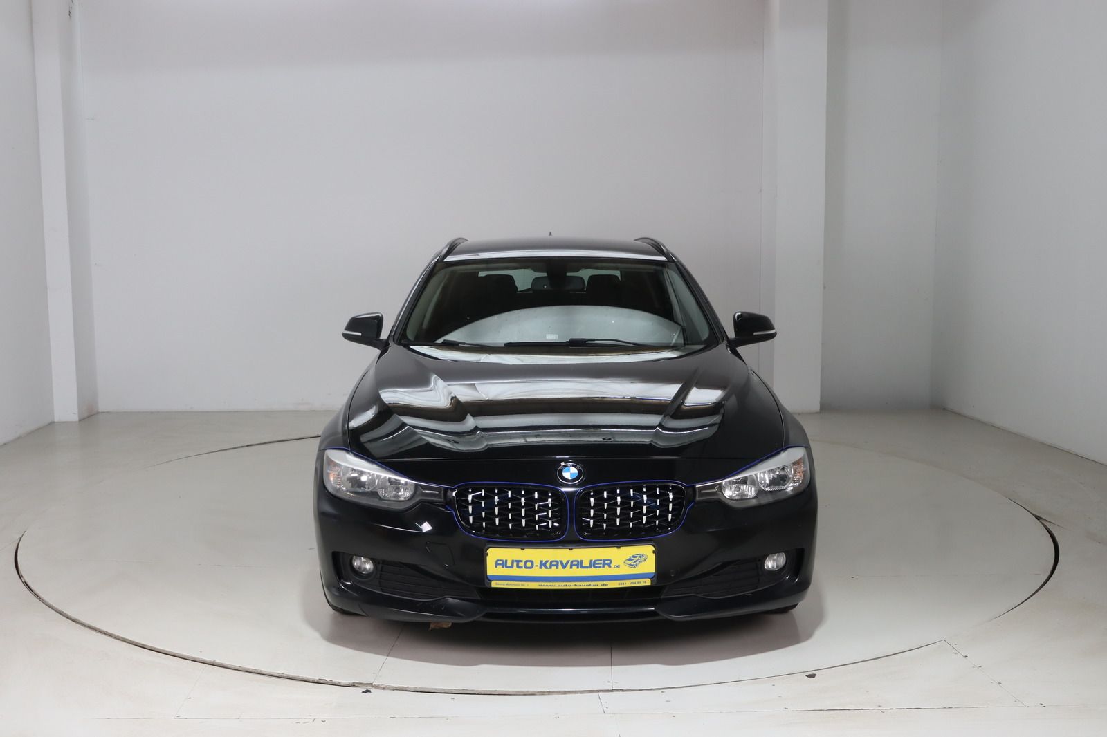 Fahrzeugabbildung BMW 316 i Touring