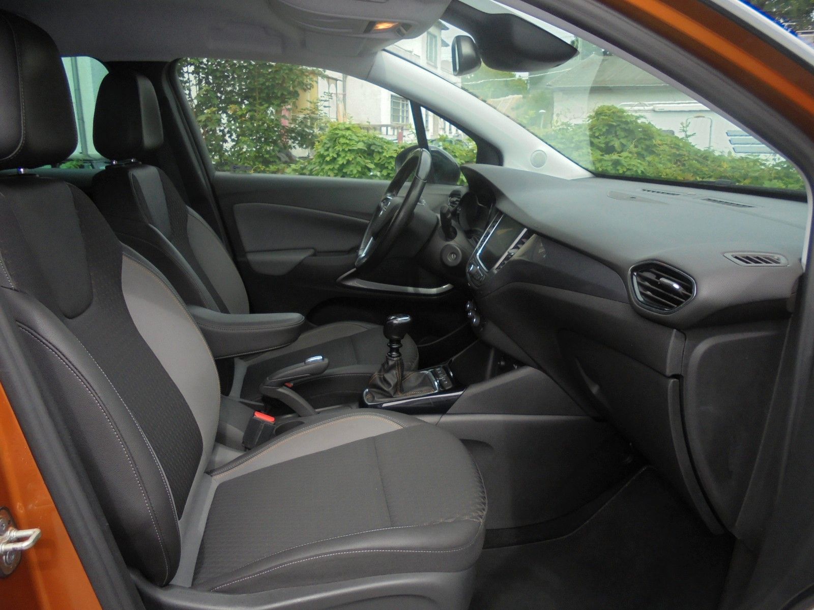 Fahrzeugabbildung Opel Crossland (X) Innovation Klima/Shz/Navi/2xPdc/