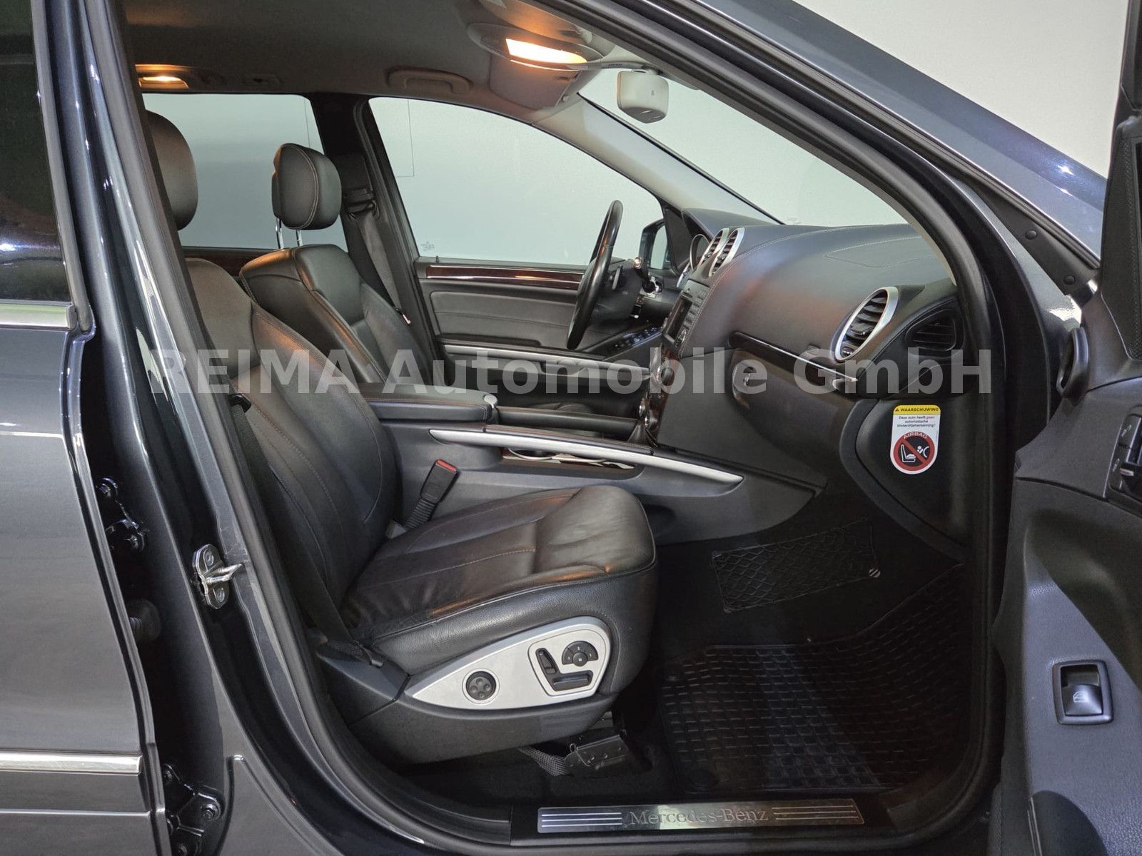 Fahrzeugabbildung Mercedes-Benz GL 350 BlueTec 4Matic, 7 Sitzer, Leder, AHK